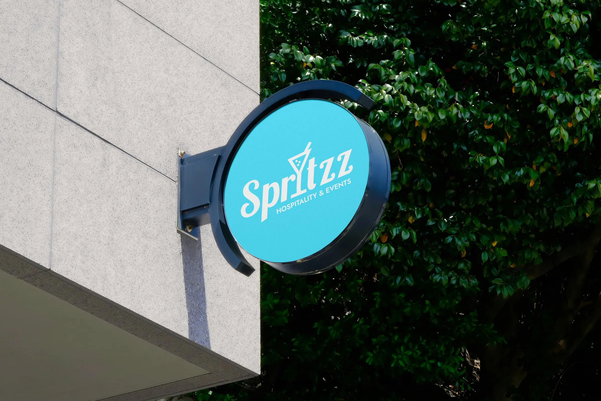 Spritzz Hospitality & Events — Logo en website voor een nieuwe hospitality-dienstverlener